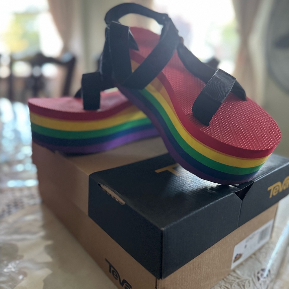 Teva Rainbow Sandals